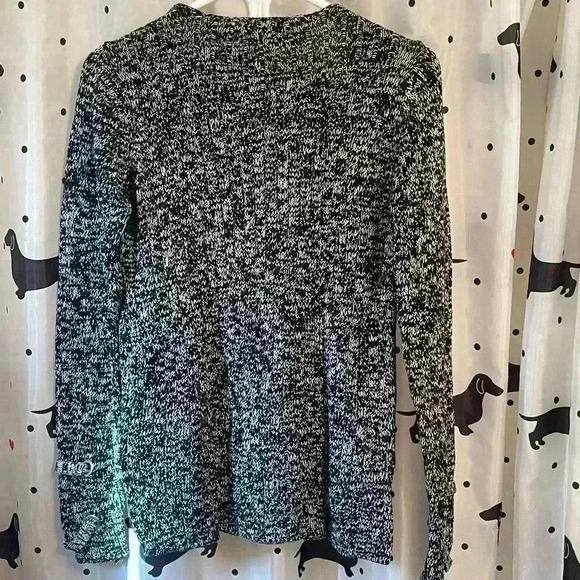 Guess  sweater - Picture 4 of 4